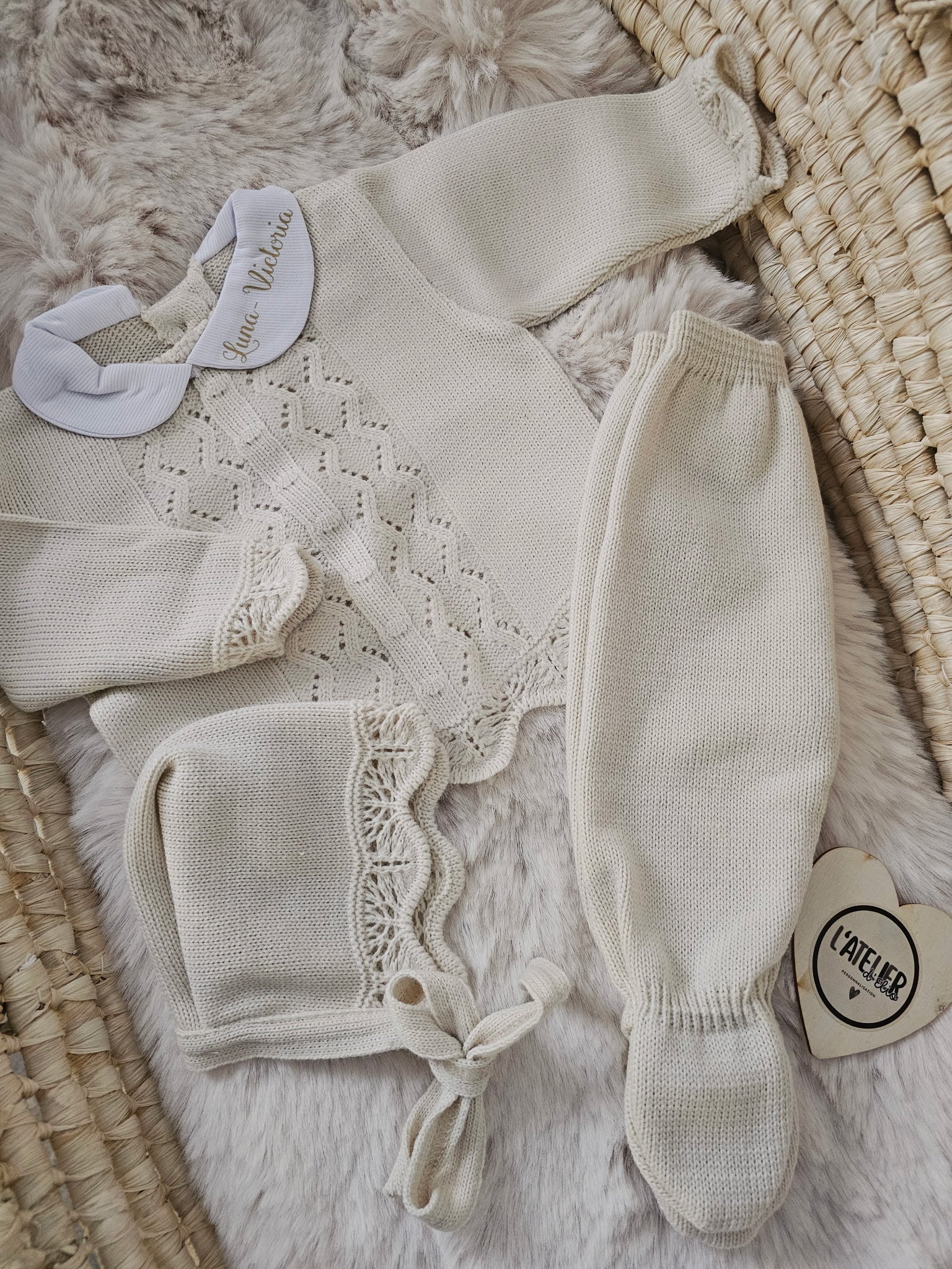 TENUE DE NAISSANCE 0/3 MOIS - Beige Dentelle