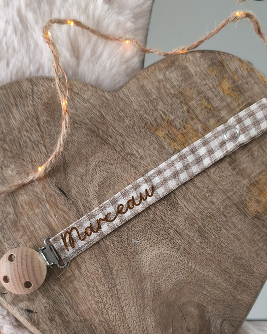 Attache tétine - Carreaux brun