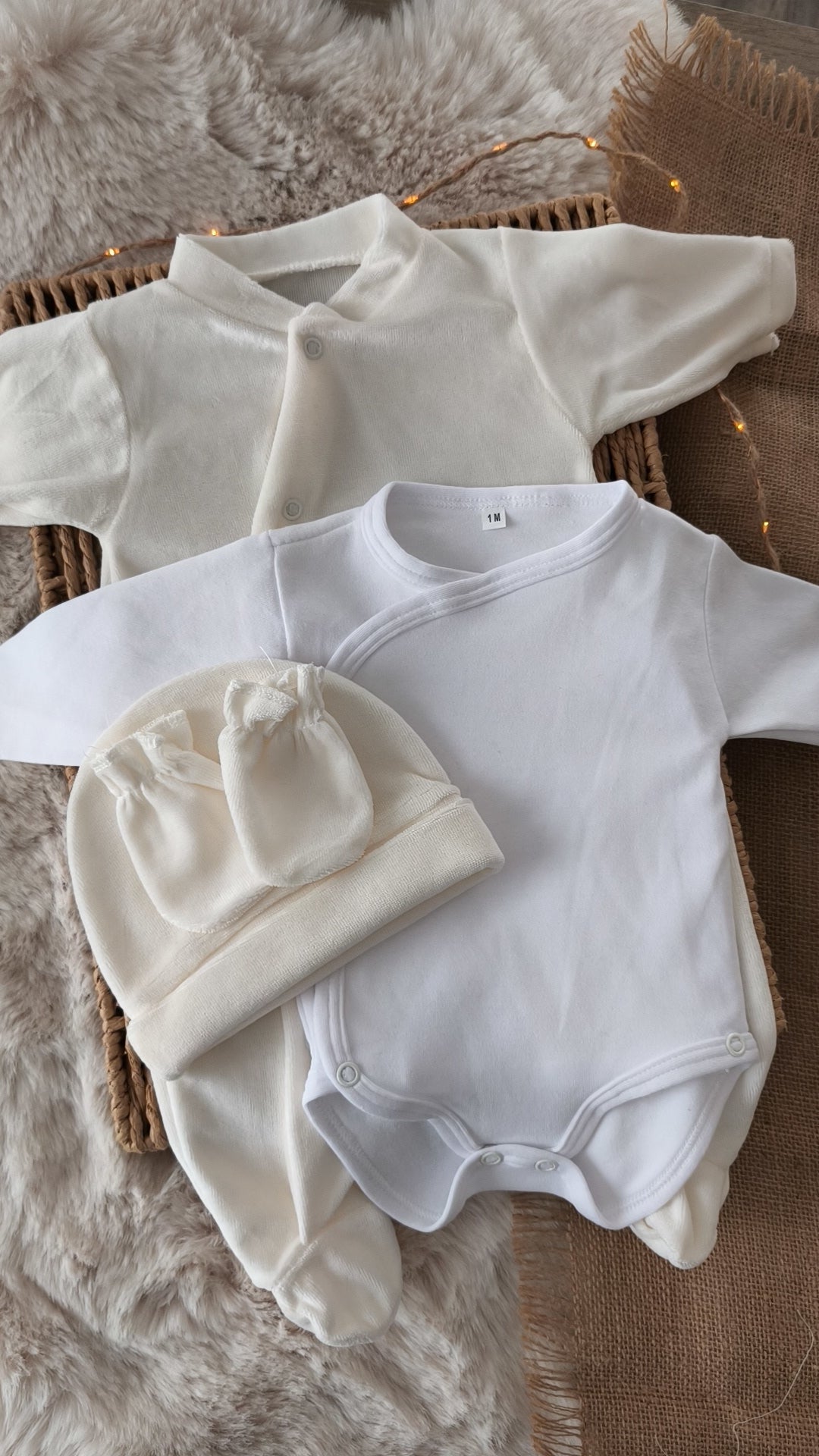Ensemble en velours naissance - 4 Pièces