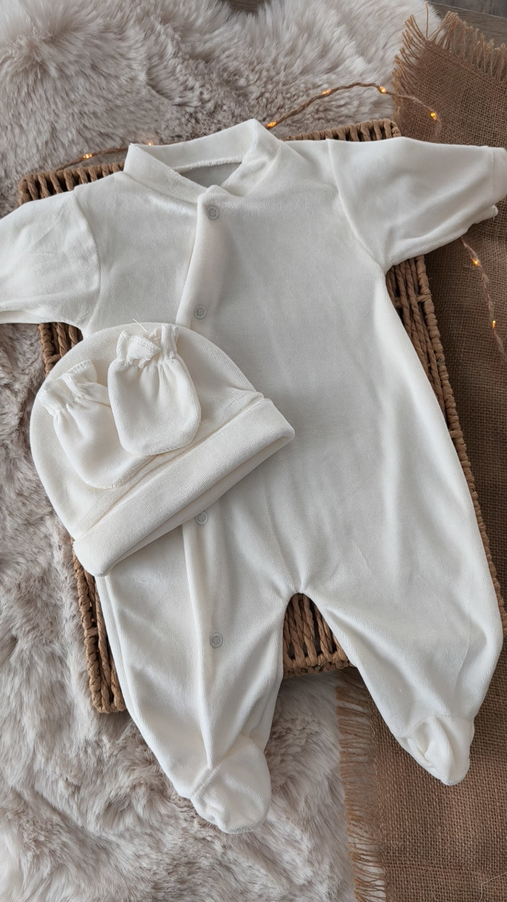 Pyjama en velours naissance - Grand prénom sur pyjama & bonnet