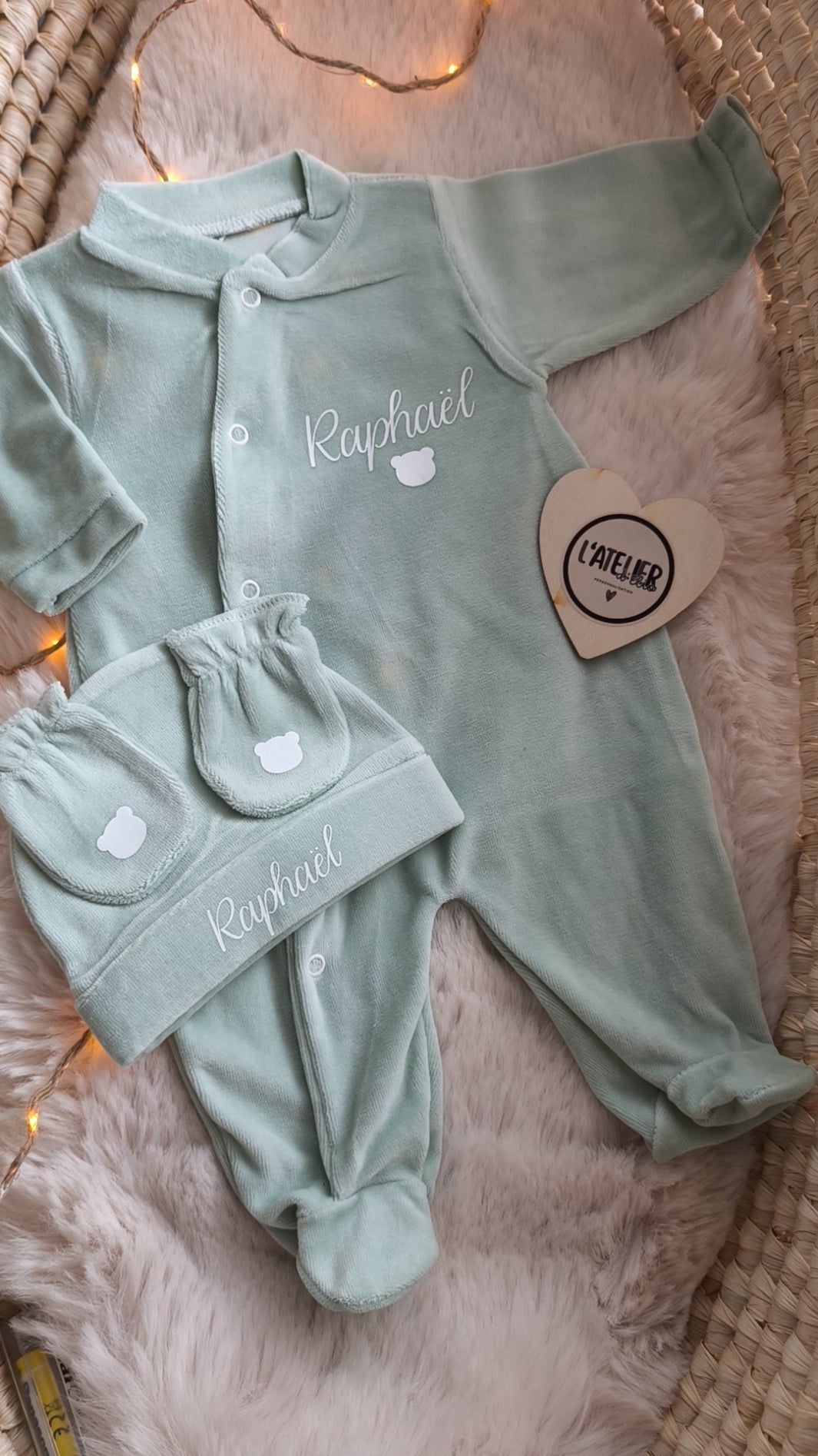 Pyjama en velours - Grand prénom sur pyjama & bonnet