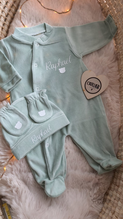 Pyjama en velours - Grand prénom sur pyjama & bonnet