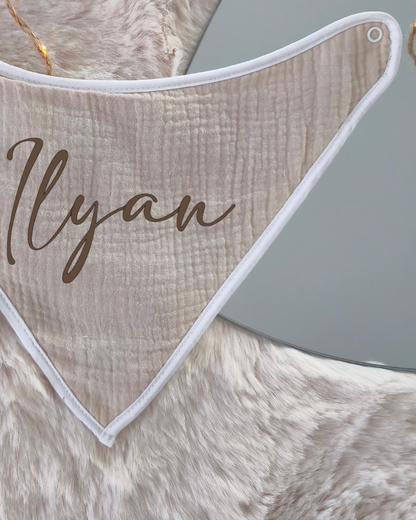 Bavoir triangle en gaze de coton - Beige