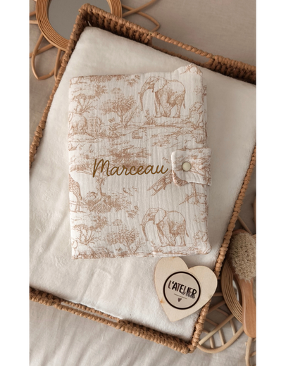 Carnet de santé velours Savane Beige - Prénom
